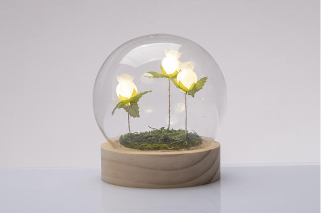 LAMPADA 3 TULIPANI VETRO CON BASE LEGNO 10X11XM  - Battesimo E Nascita - Nuovi arrivi - Regali e Bomboniere