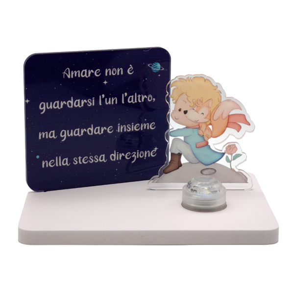 PICCOLO PRINCIPE BASE CON TARGA E LED Mis: 17x13x11 CON BOX - Battesimo E Nascita - Nuovi arrivi - Regali e Bomboniere