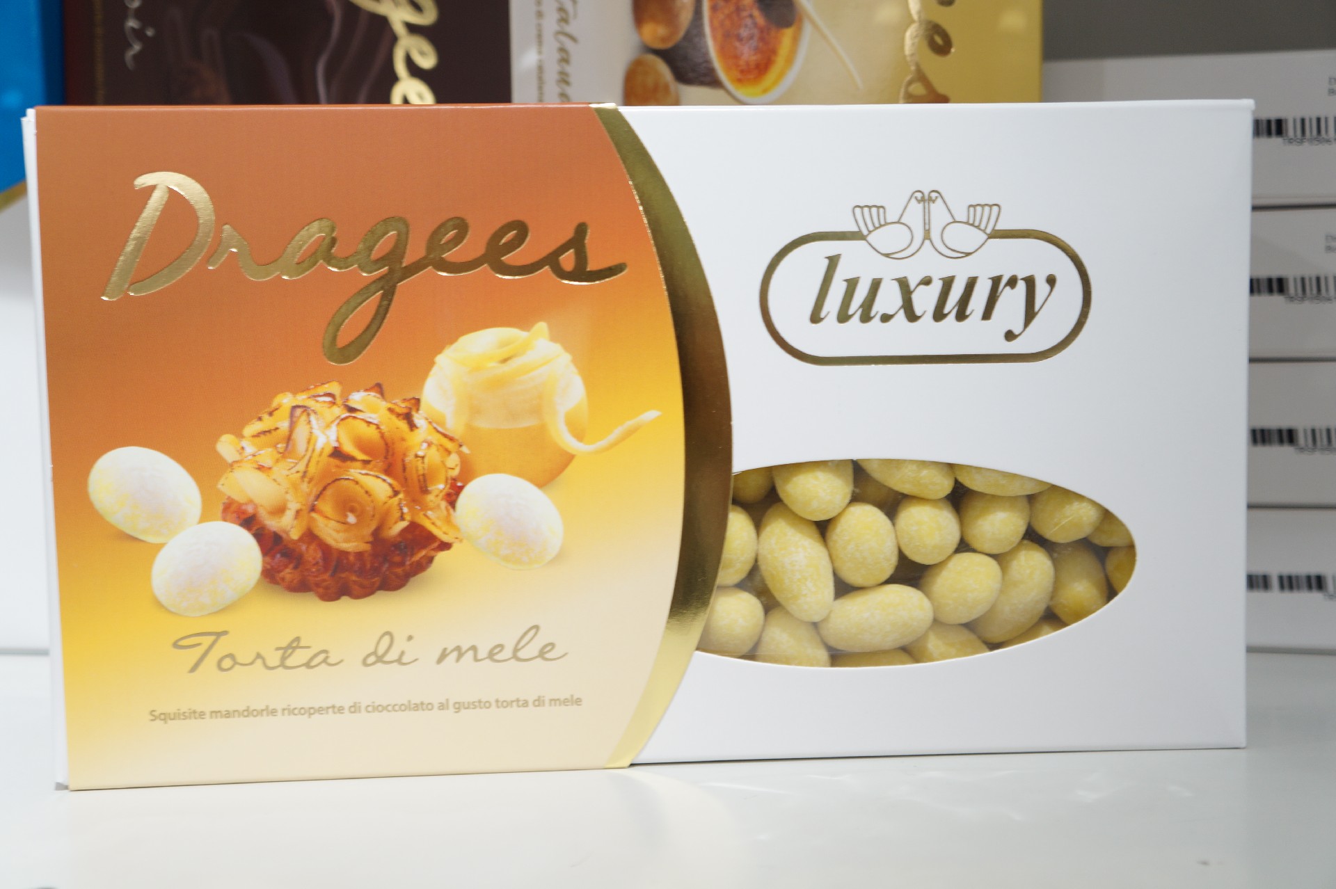 DRAGEES TORTA DI MELE GR500 CONFETTI SPOLVERATI SENZA GLASSA DI ZUCCHERO ESTERNA - CONFETTI MAXTRIS - Nuovi arrivi - Regali e Bomboniere